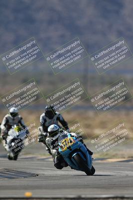 media/Oct-05-2025-CVMA (Sun) [[beeef4f201]]/Race 3-Amateur Supersport Middleweight/